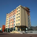 Palace 4* Vercelli
