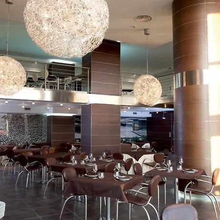 Palace Hotell 4*