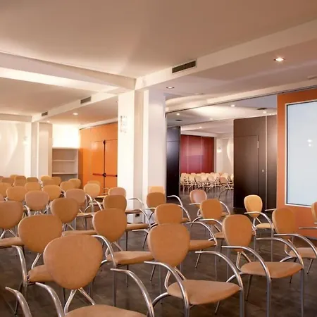 Ξενοδοχείο Palace 4*