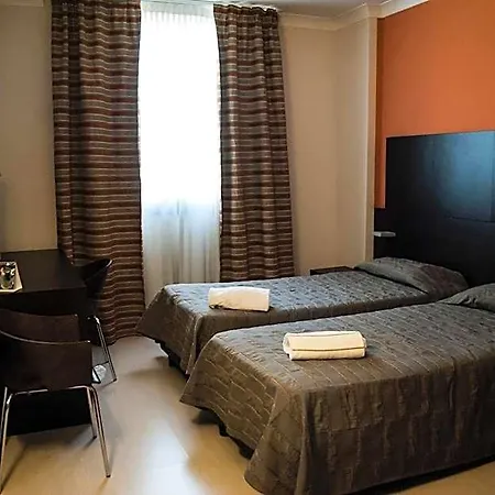 Palace 4*